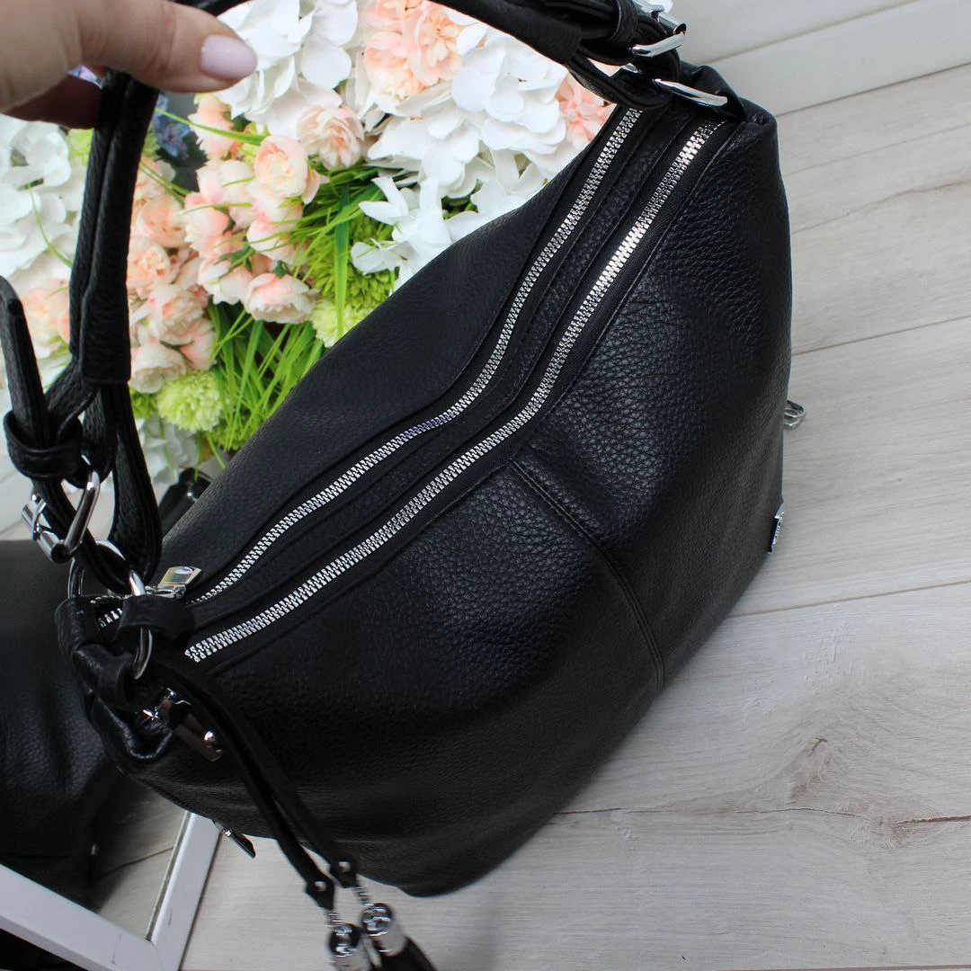 Жіноча чорна сумка-мішок з екошкіри формат А4 з довгим ременем