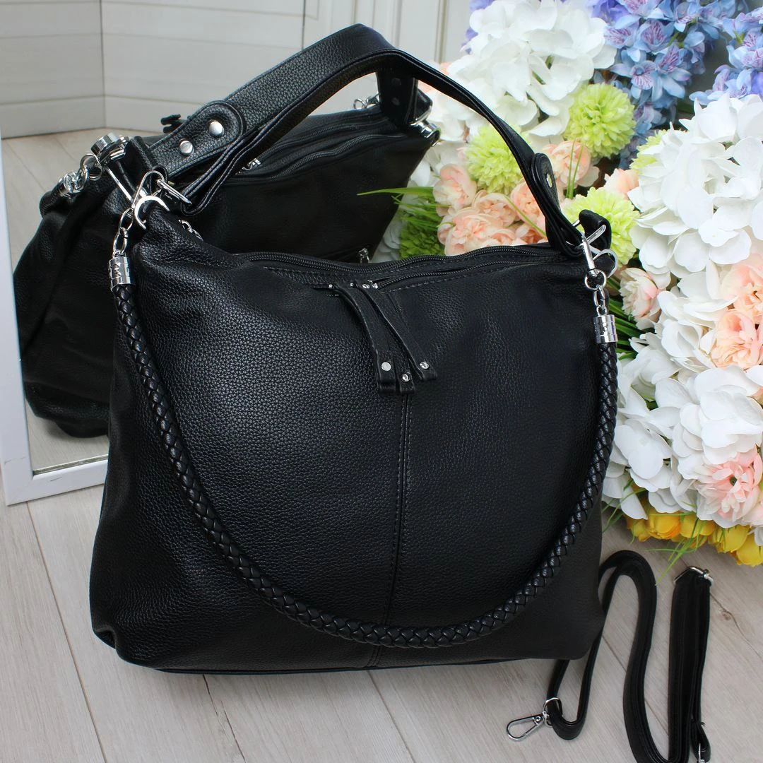 Жіноча чорна сумка-мішок з екошкіри, містка А4