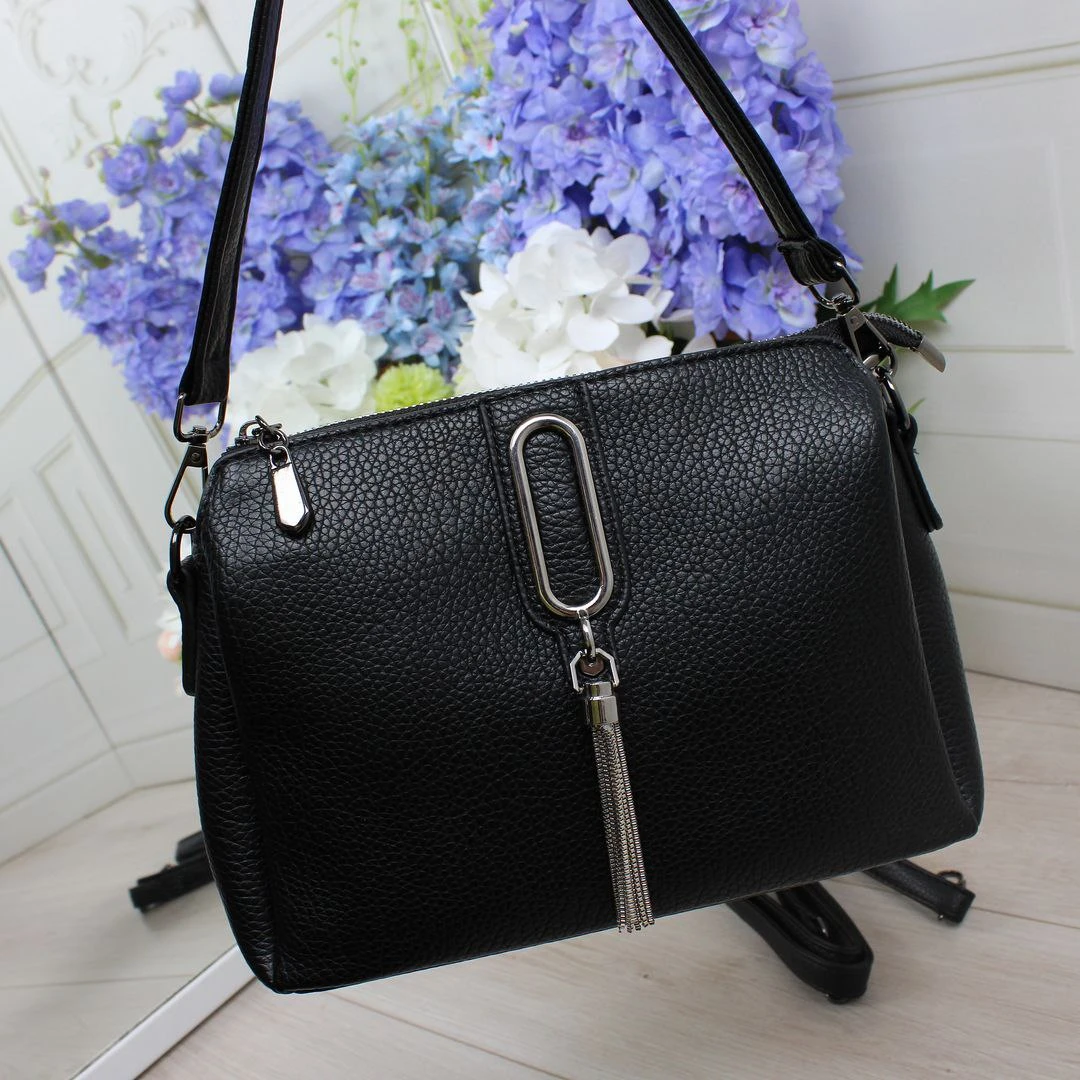 Жіноча чорна сумка через плече з екошкіри на три відділення