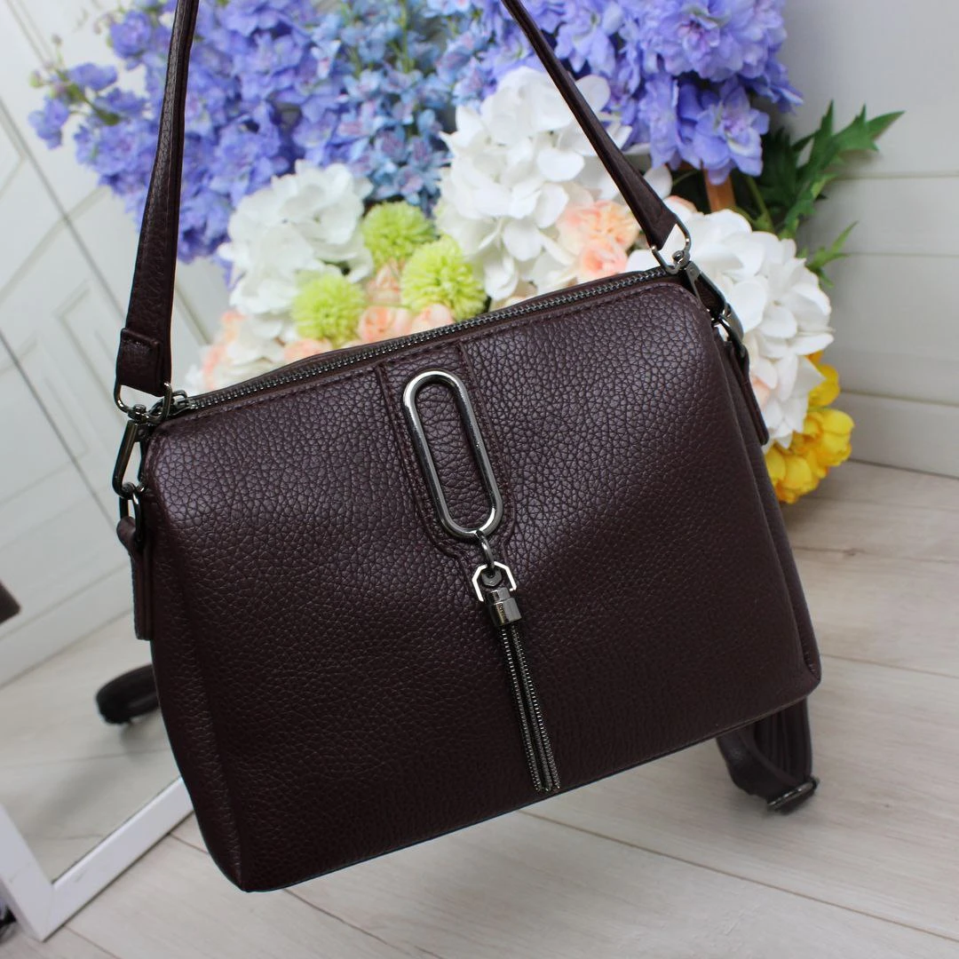 Жіноча бордова сумка через плече з екошкіри на три відділення