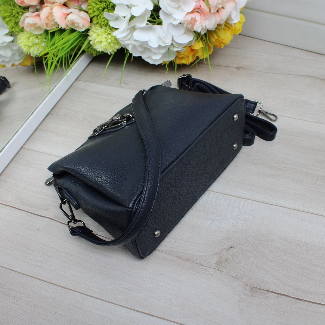 Жіноча синя сумка через плече з екошкіри на три відділення