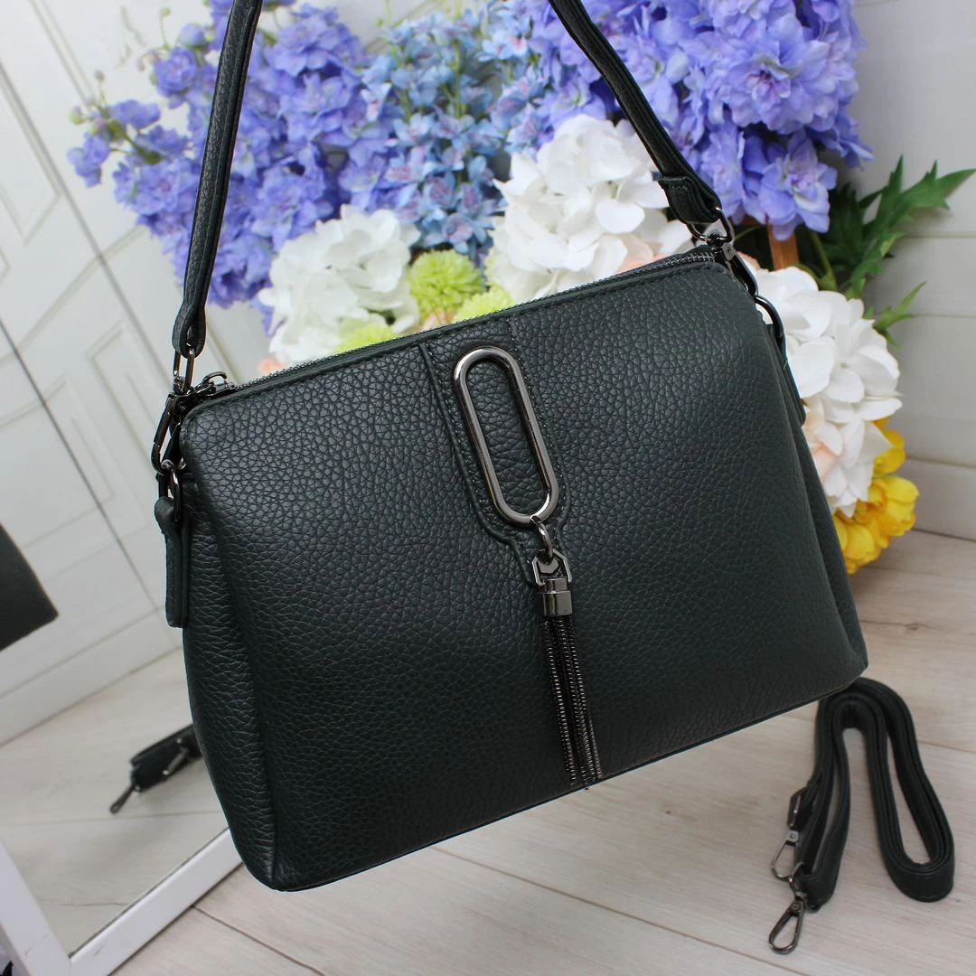 Жіноча зелена сумка через плече з екошкіри на три відділення