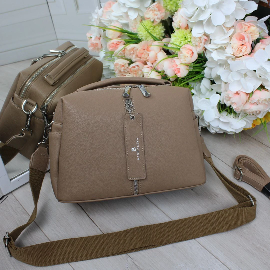 Жіноча сумка капучіно через плече з екошкіри люкс якості