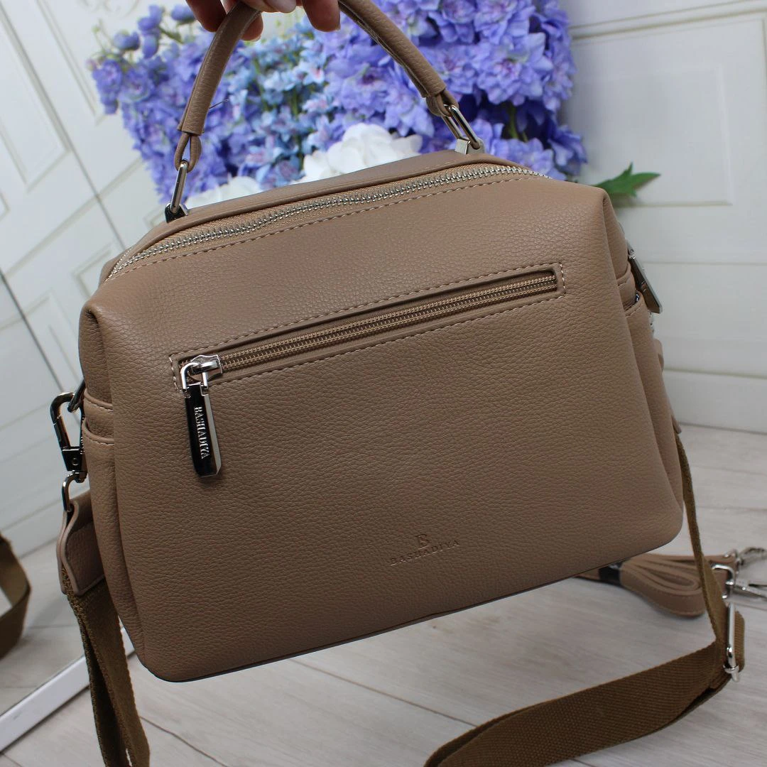 Жіноча сумка капучіно через плече з екошкіри люкс якості