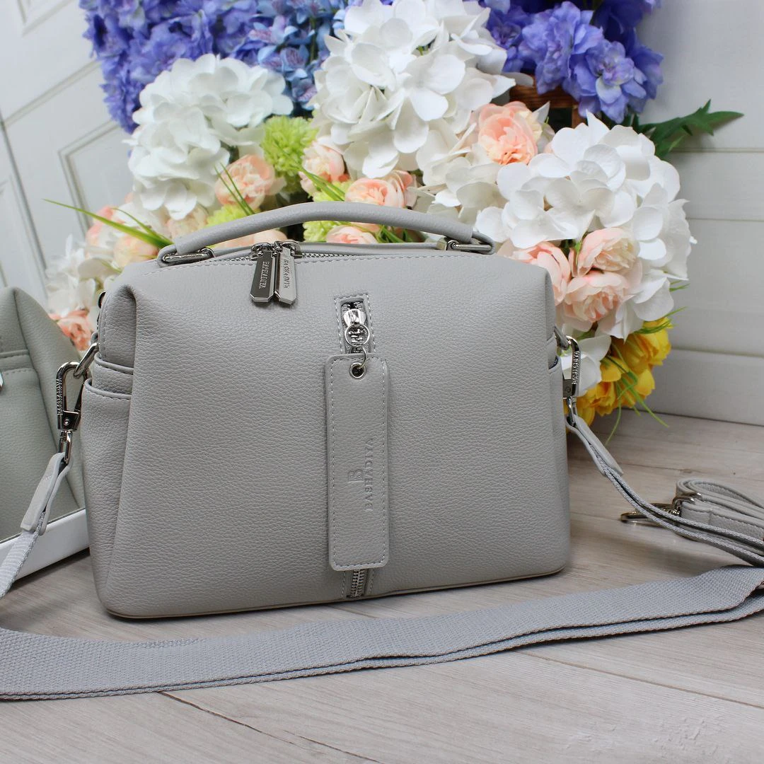 Жіноча сіра сумка через плече з екошкіри люкс якості