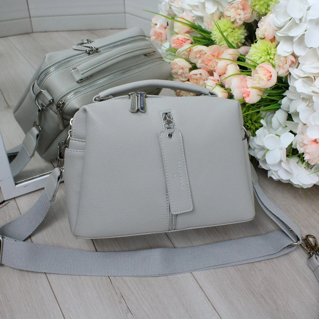 Жіноча сіра сумка через плече з екошкіри люкс якості