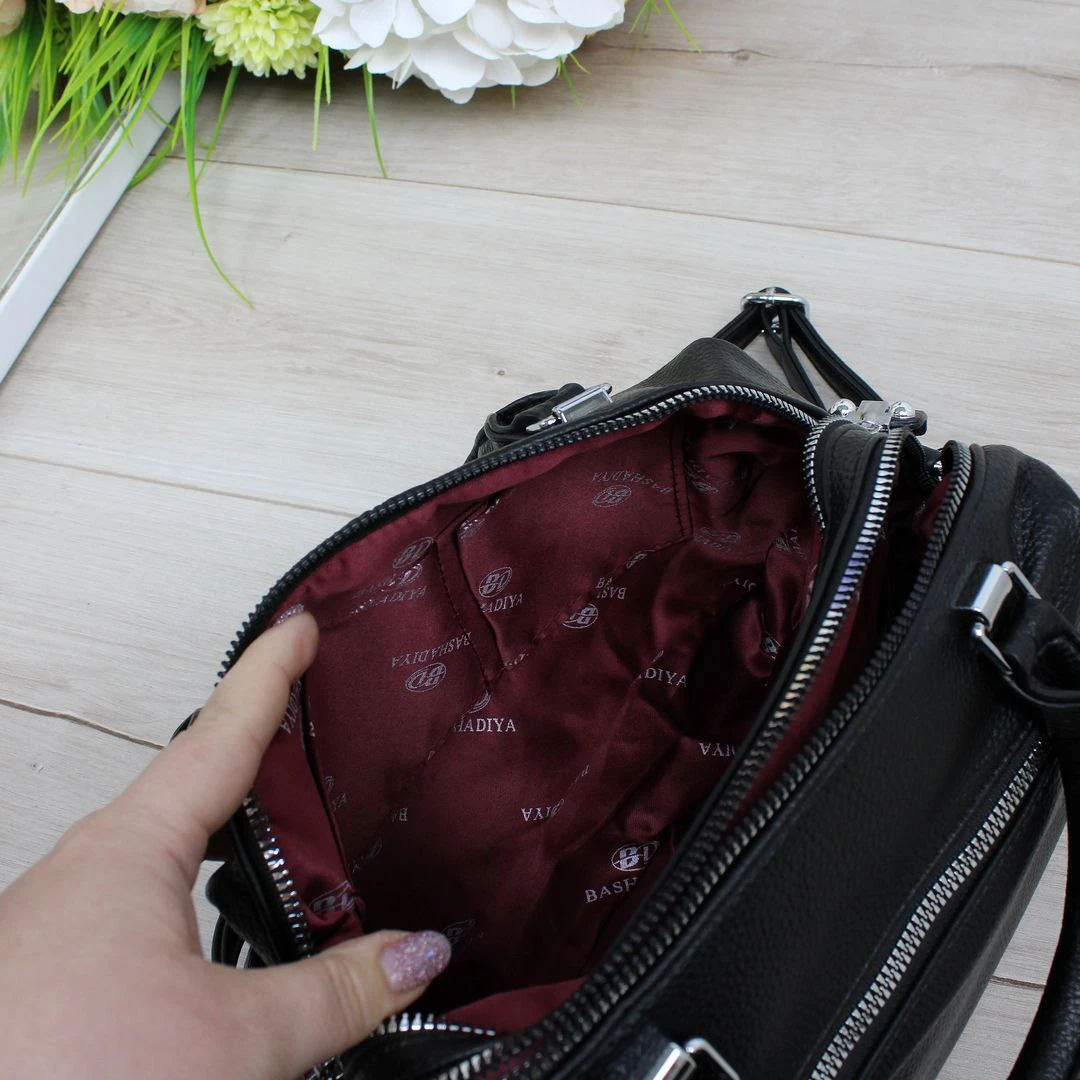 Жіноча чорна сумка крос-боді з екошкіри люкс якості через плече