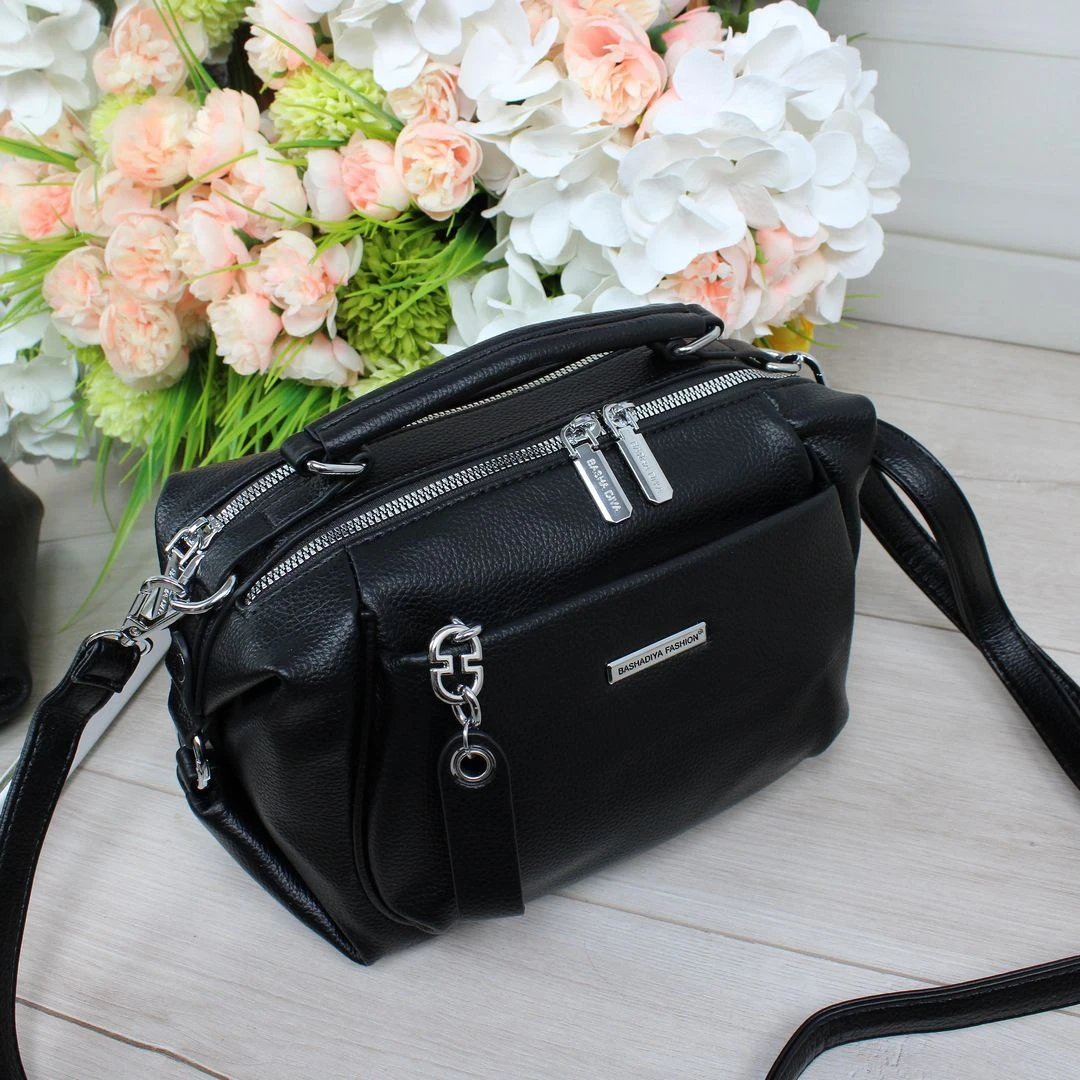 Жіноча чорна сумка крос-боді з екошкіри люкс якості через плече