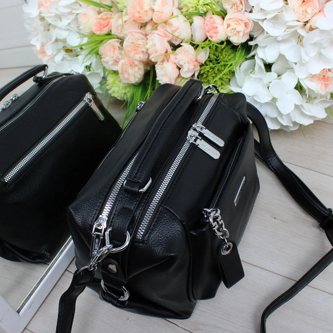 Жіноча чорна сумка крос-боді з екошкіри люкс якості через плече