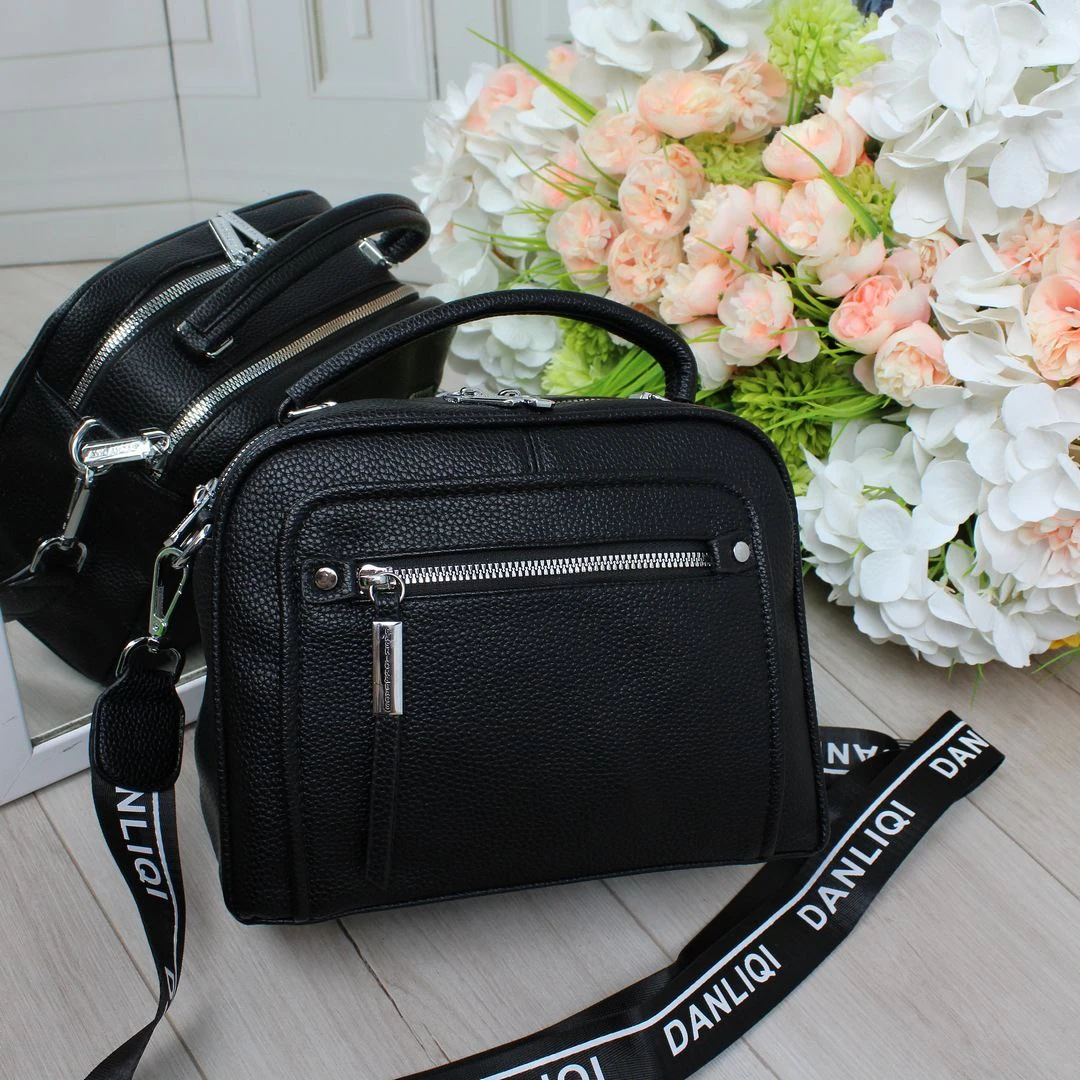 Жіноча чорна сумка крос-боді з екошкіри люкс якості через плече