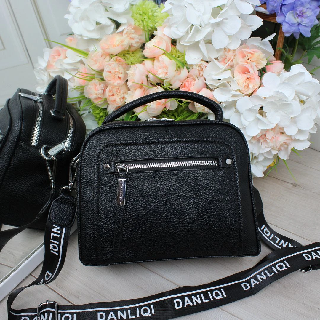 Жіноча чорна сумка крос-боді з екошкіри люкс якості через плече