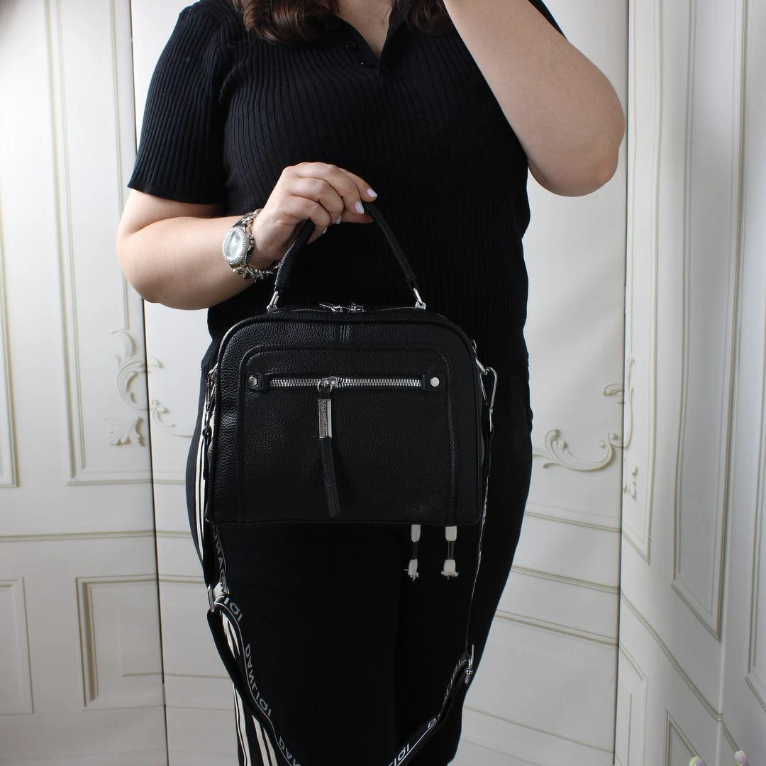 Жіноча чорна сумка крос-боді з екошкіри люкс якості через плече