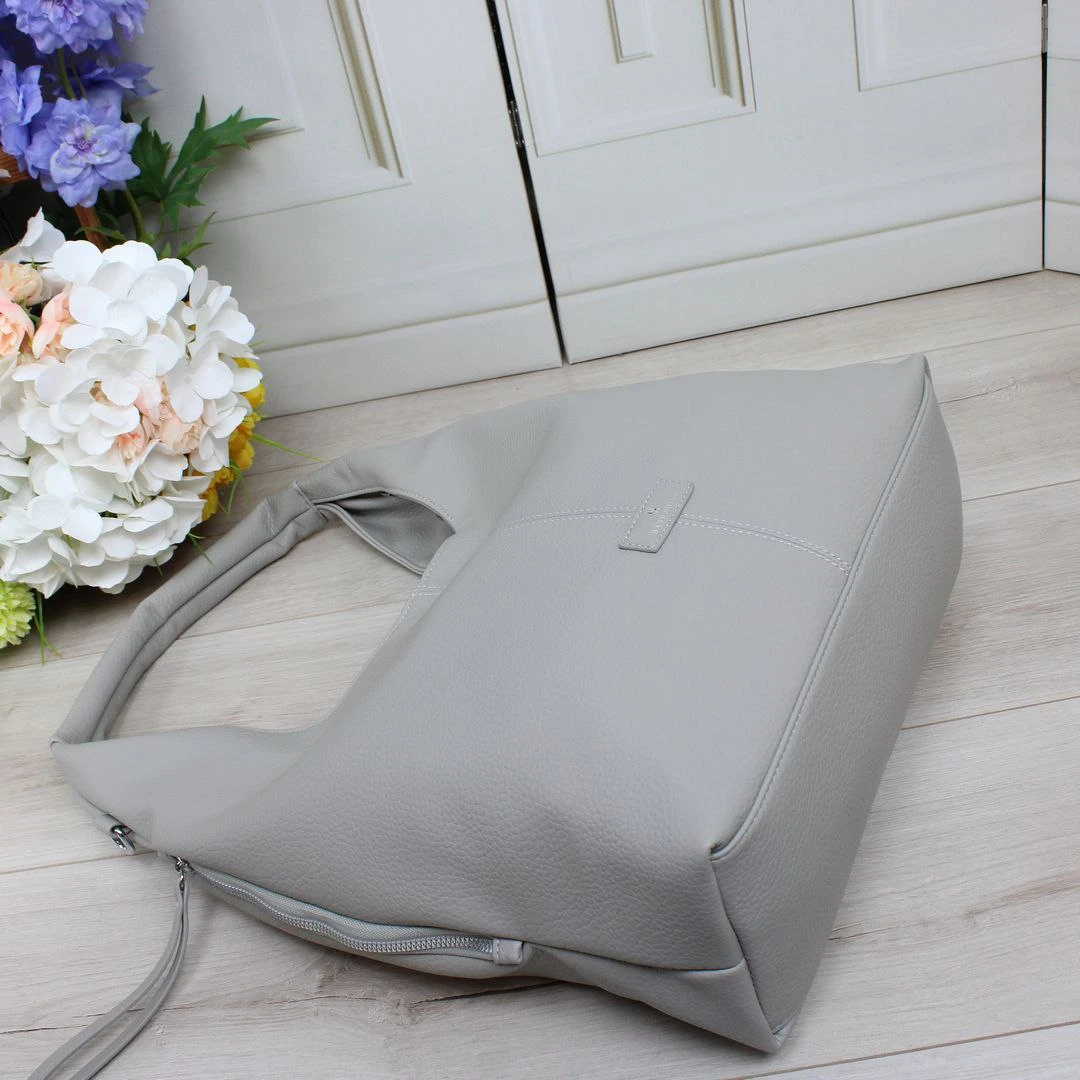 Жіноча сіра сумка-хобо з екошкіри люкс через плече A4