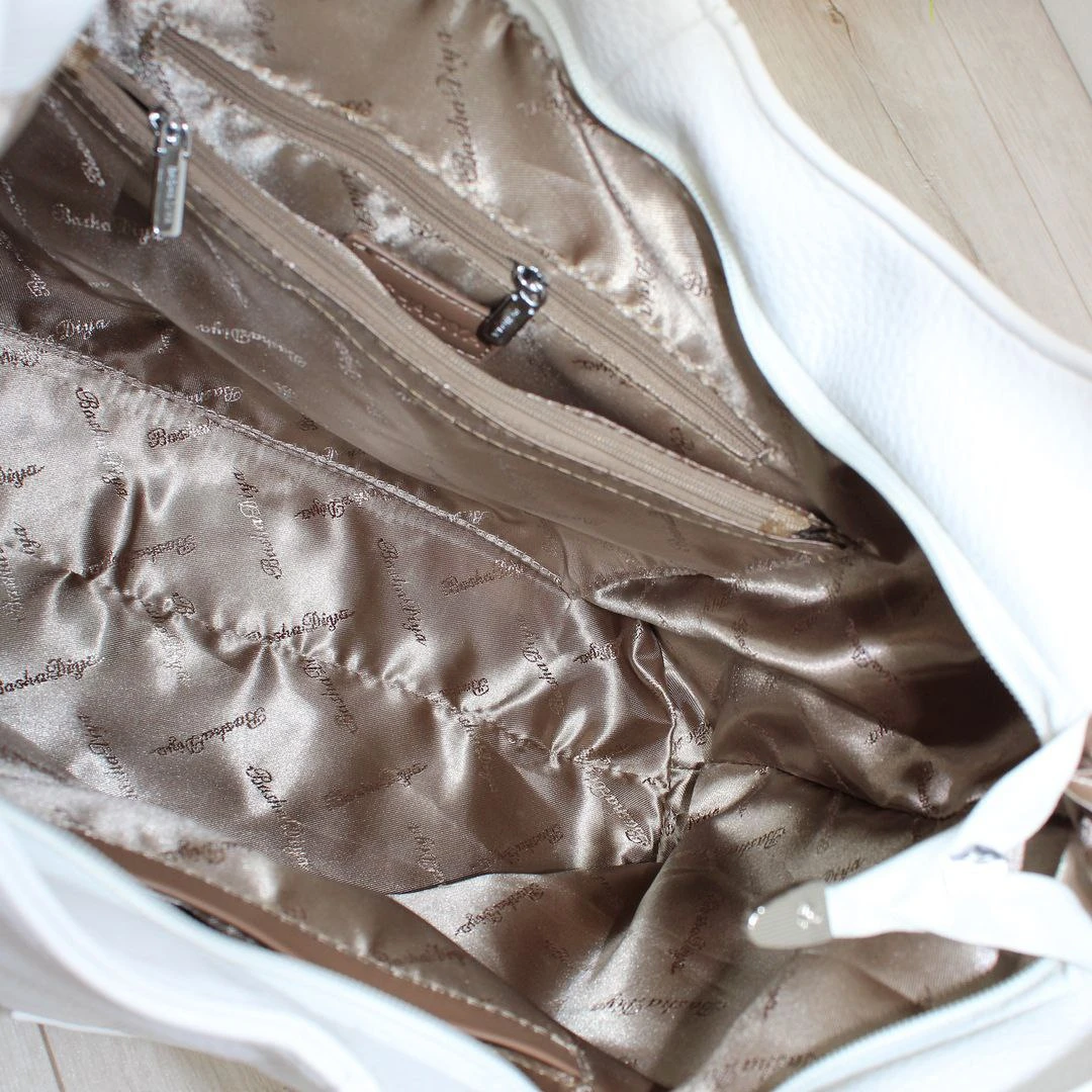 Жіноча біла сумка-хобо з екошкіри люкс формату A4