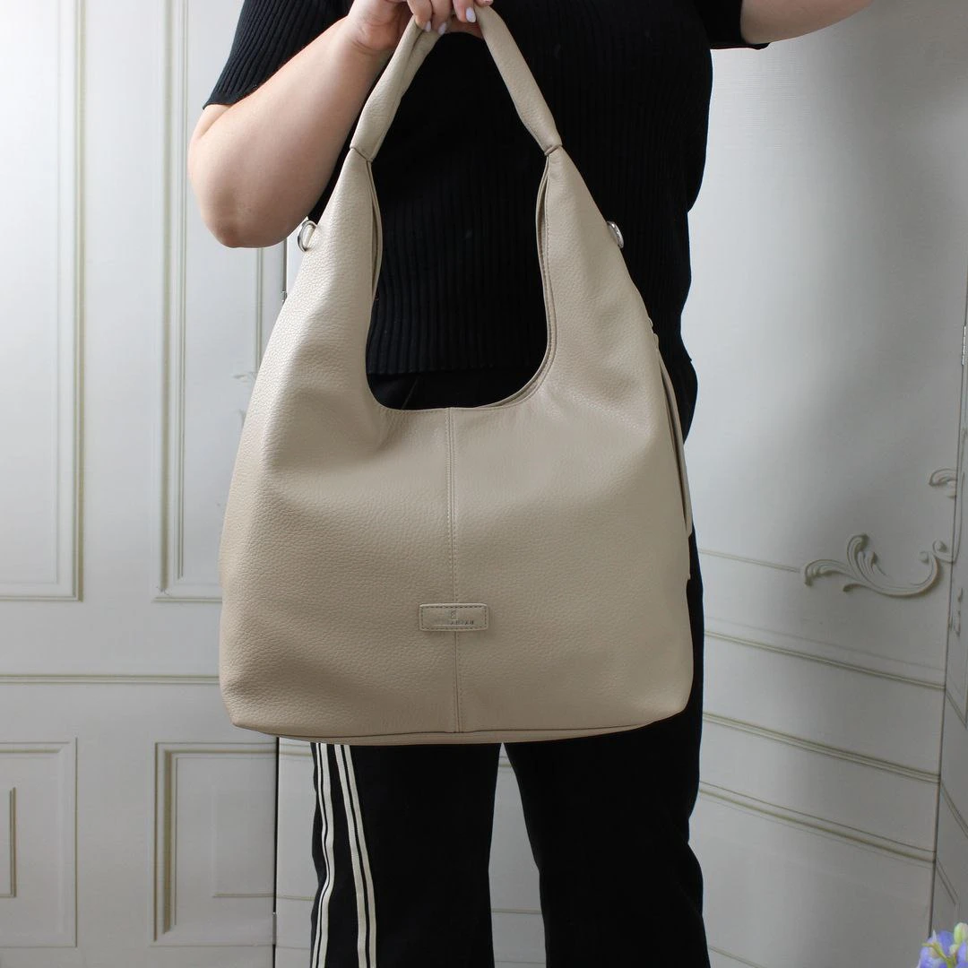 Жіноча бежева сумка-хобо з екошкіри люкс формату A4