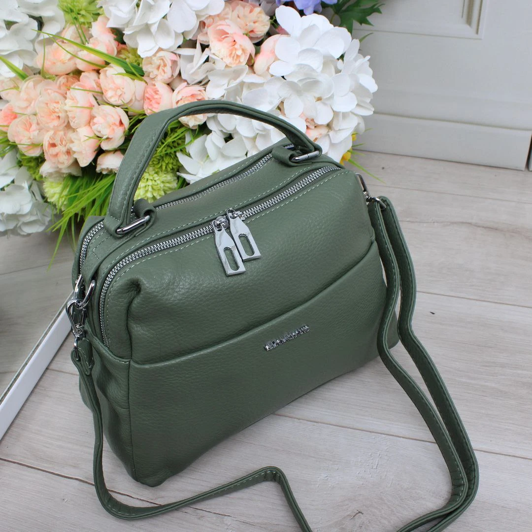 Жіноча фісташкова сумка з екошкіри через плече