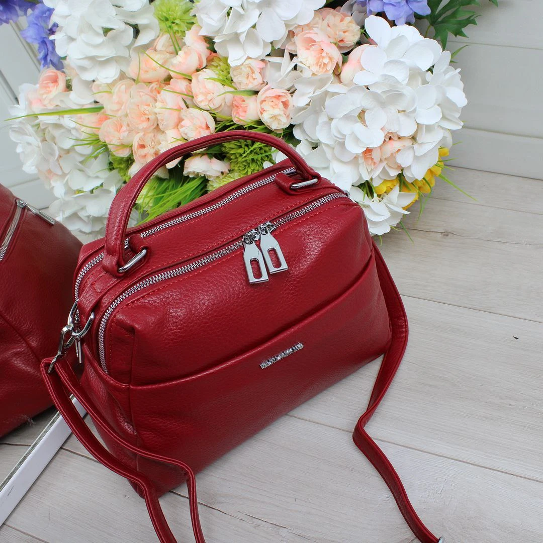 Жіноча червона сумка через плече з екошкіри з двома відділеннями