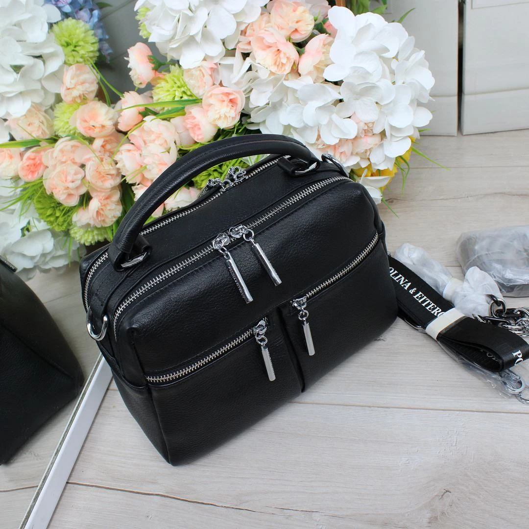 Жіноча чорна шкіряна сумка Polina&Eiterou через плече