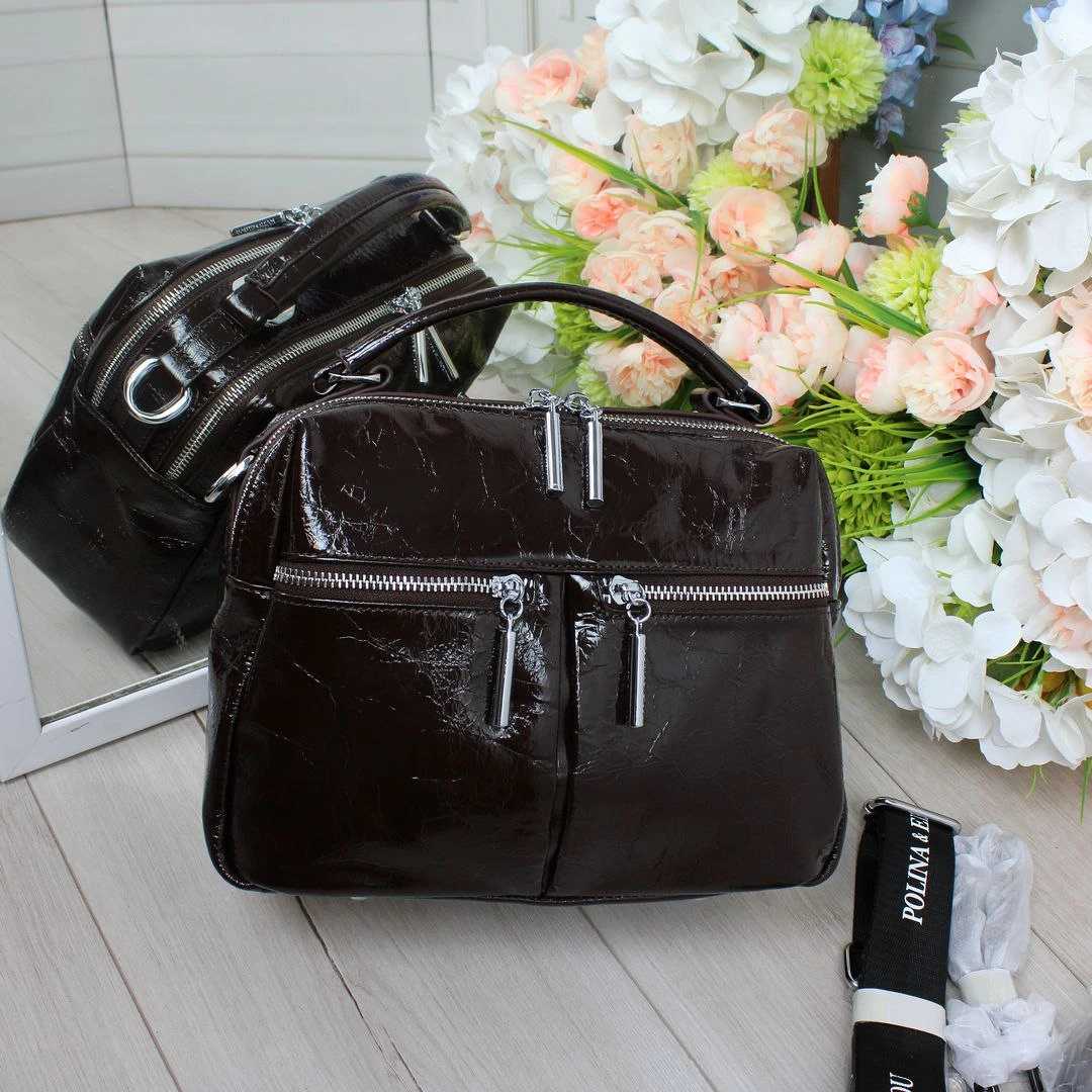 Жіноча шоколадна шкіряна сумка Polina&Eiterou ламаний лак через плече