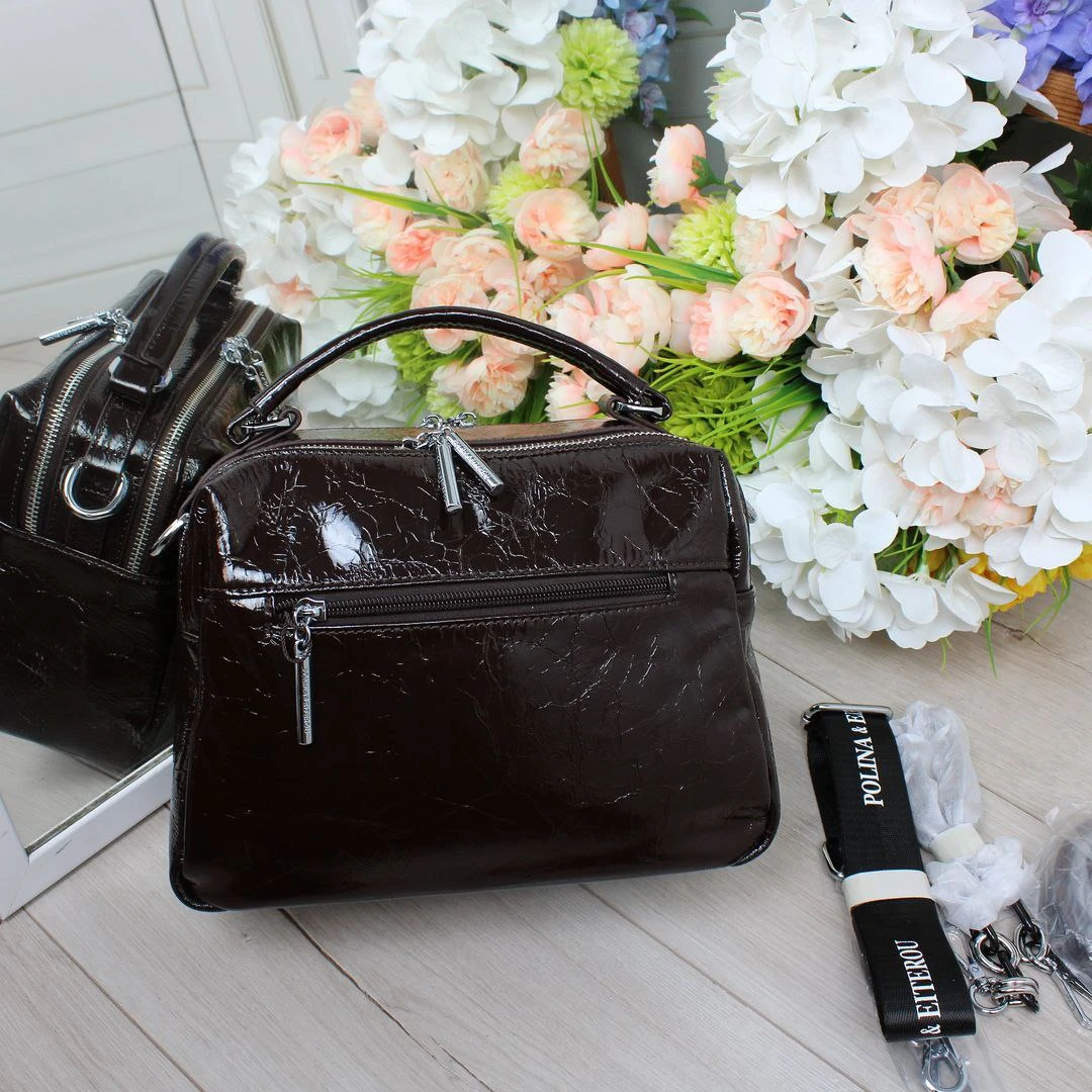 Жіноча шоколадна шкіряна сумка Polina&Eiterou ламаний лак через плече
