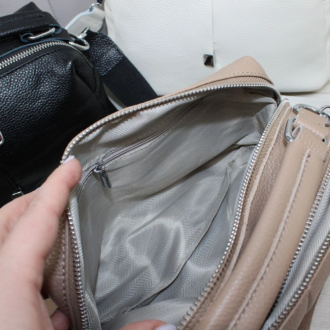 Жіноча бежева сумка через плече крос-боді з натуральної шкіри