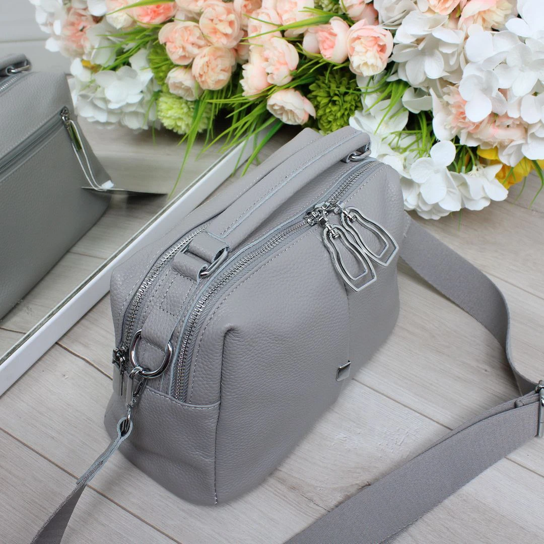 Жіноча сіра сумка крос-боді з натуральної шкіри на два відділення