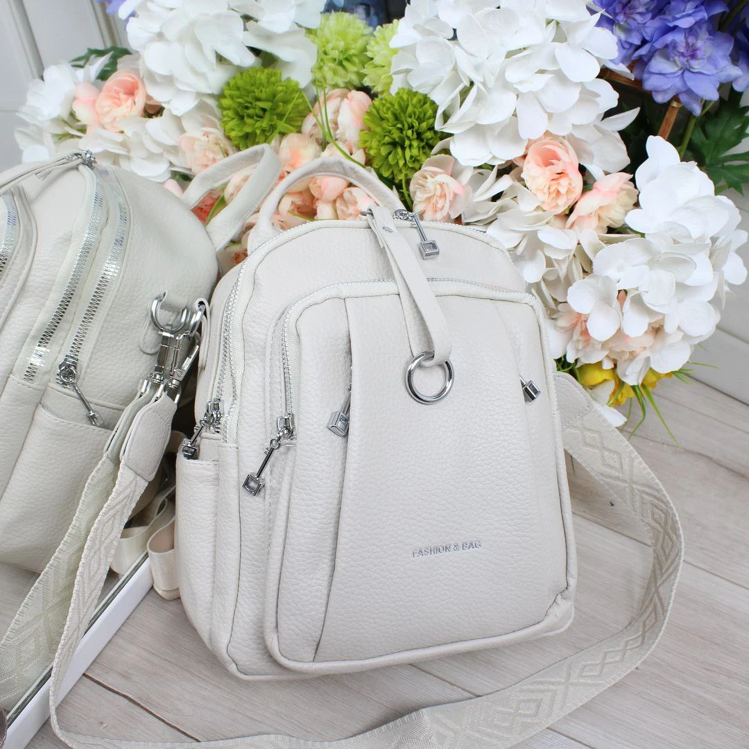 Жіноча молочна сумка-рюкзак з екошкіри 2-в-1