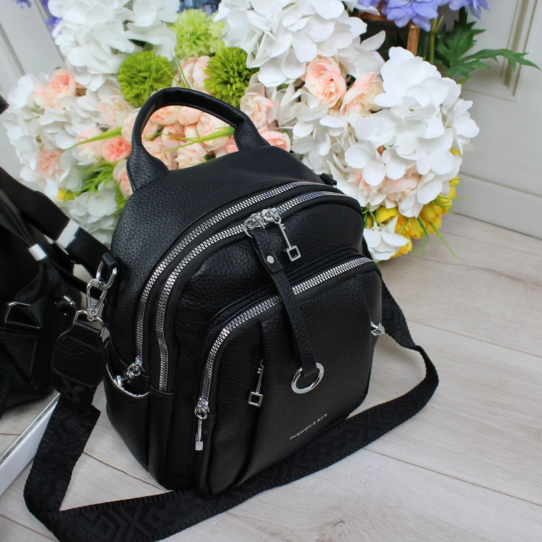 Жіноча чорна сумка-рюкзак з екошкіри трансформер 2-в-1
