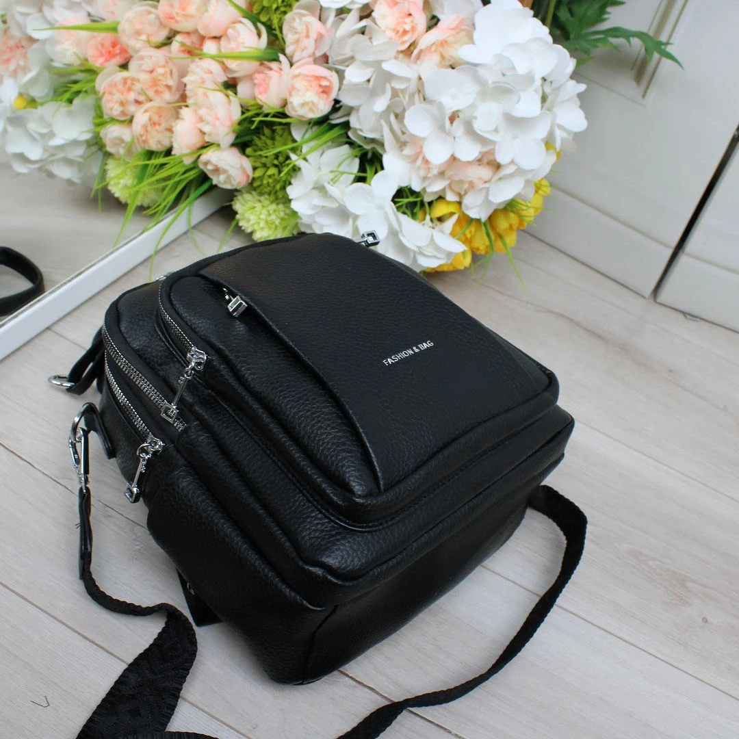 Жіноча чорна сумка-рюкзак з екошкіри трансформер 2-в-1