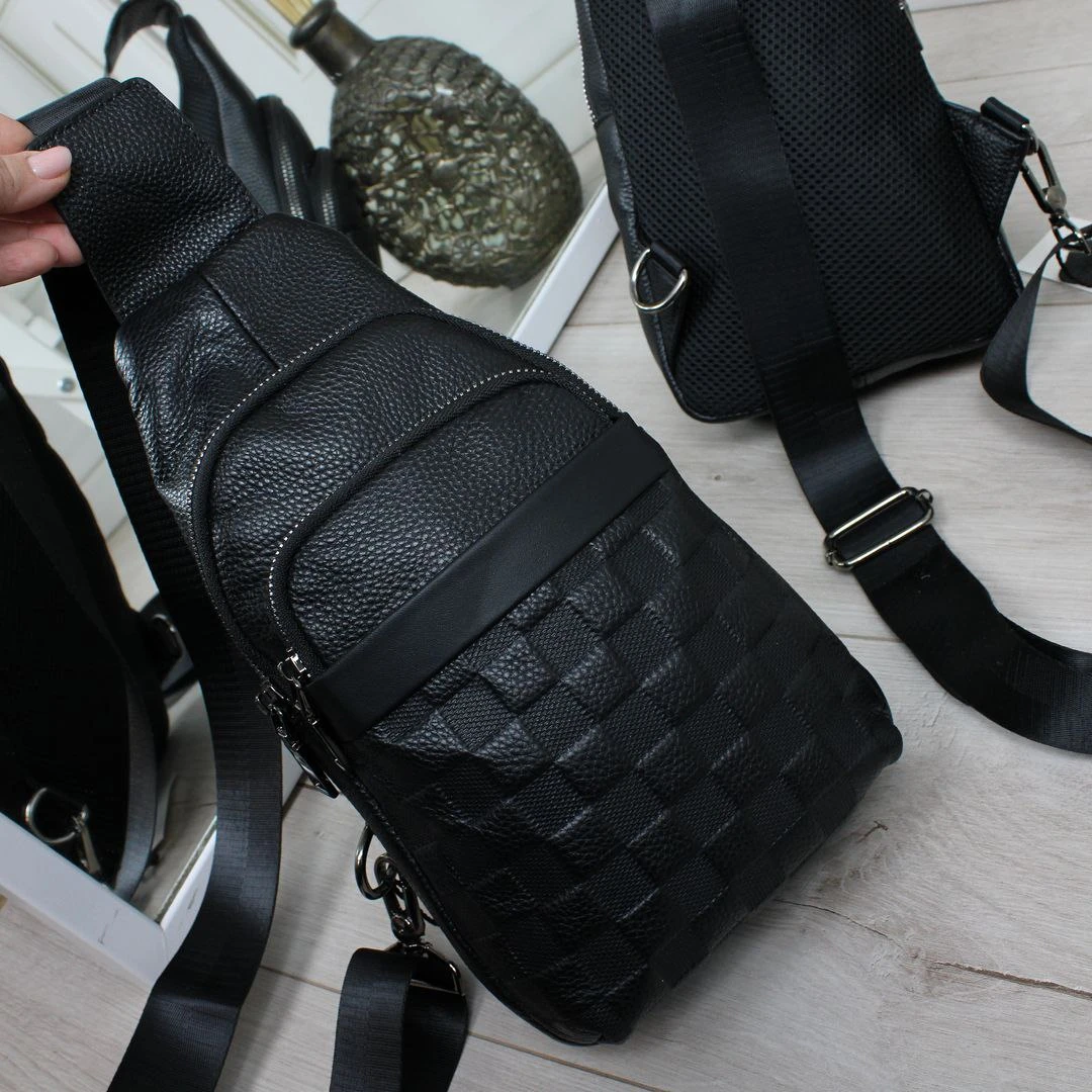 Чоловічий чорний слінг із натуральної шкіри