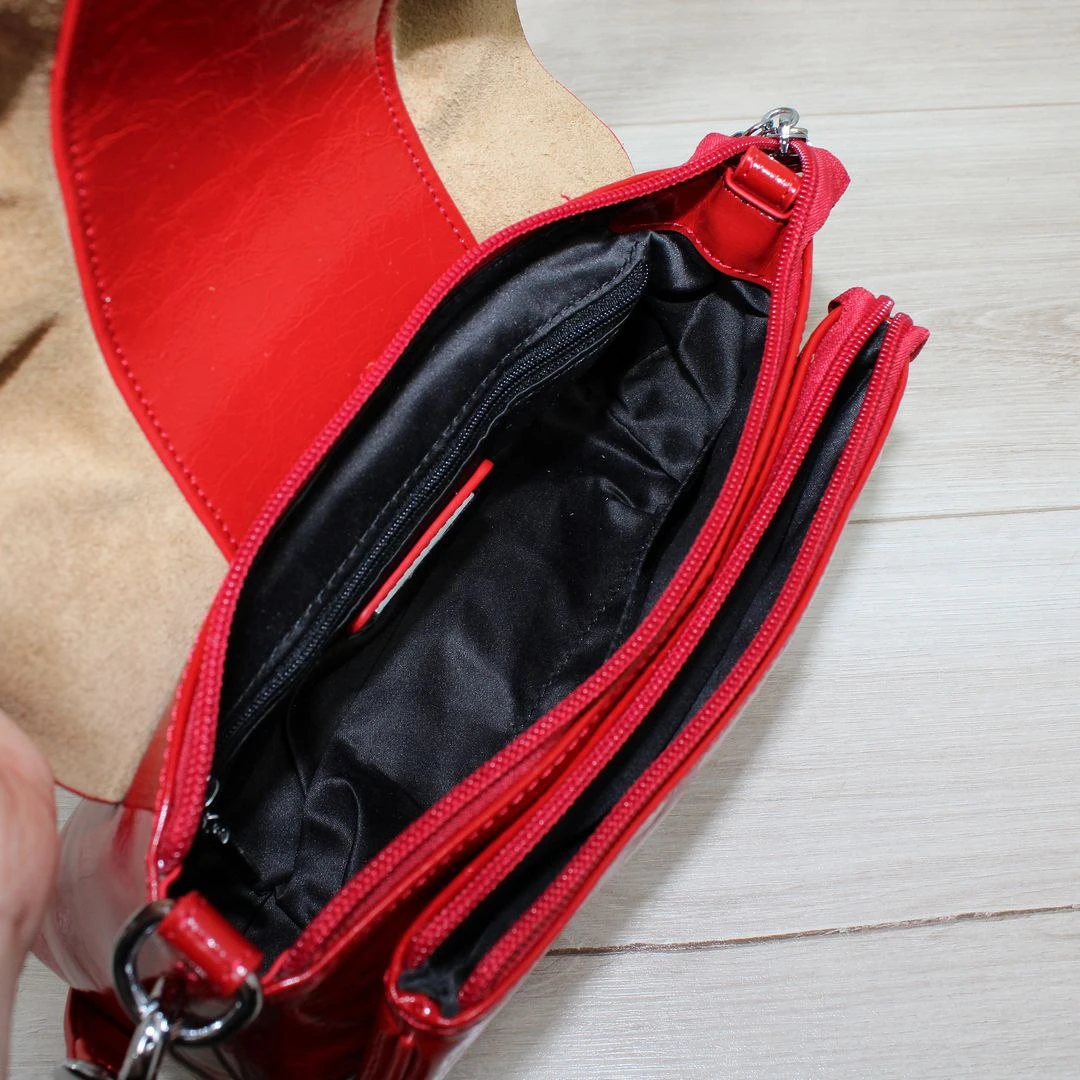 Червона жіноча шкіряна сумка Polina & Eiterou ламаний лак