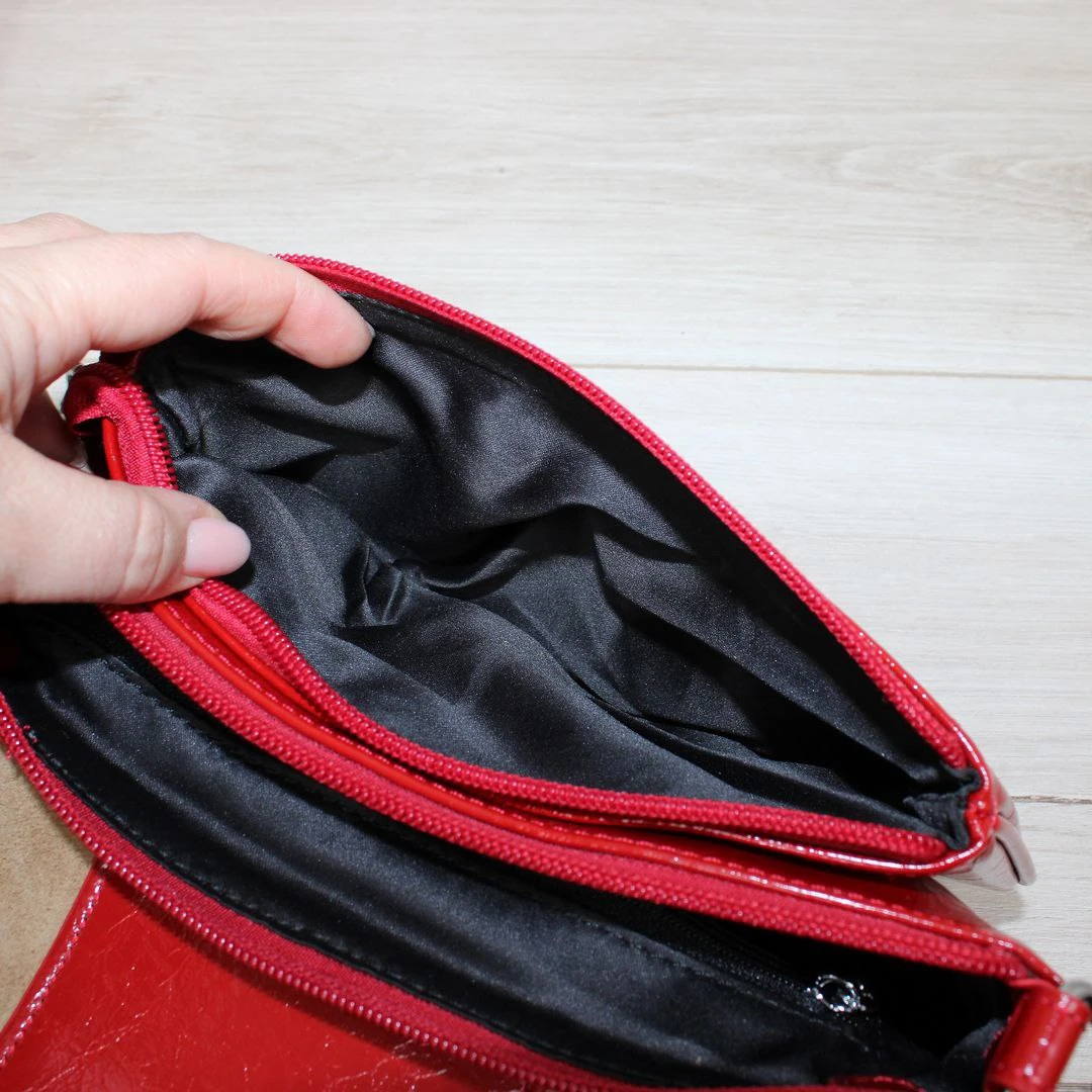 Червона жіноча шкіряна сумка Polina & Eiterou ламаний лак