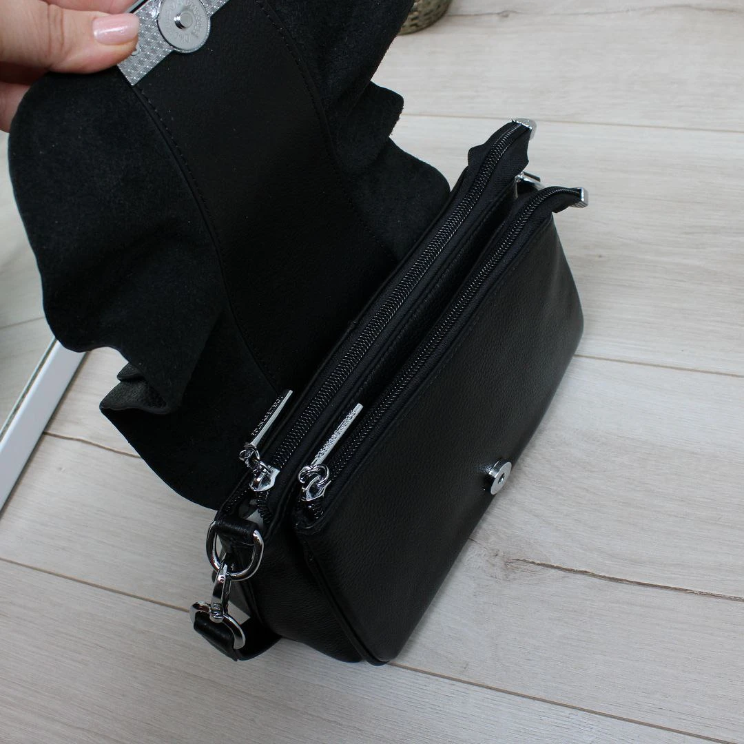 Жіноча чорна шкіряна сумка Polina & Eiterou через плече