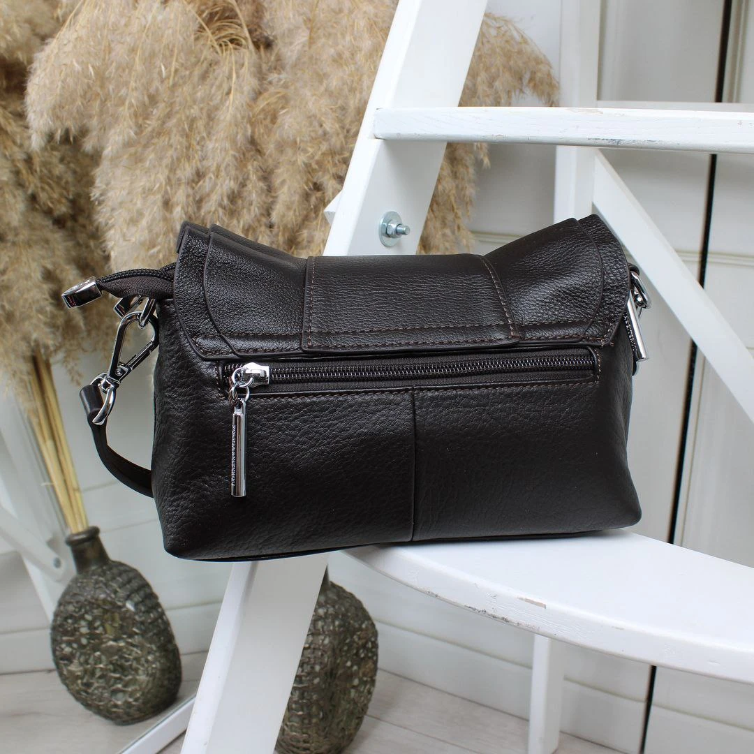 Жіноча шкіряна сумка Polina & Eiterou кольору шоколад