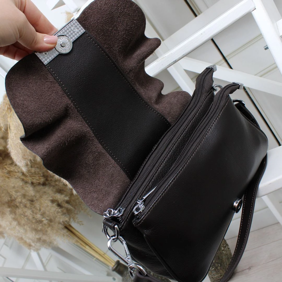 Жіноча шкіряна сумка Polina & Eiterou кольору шоколад