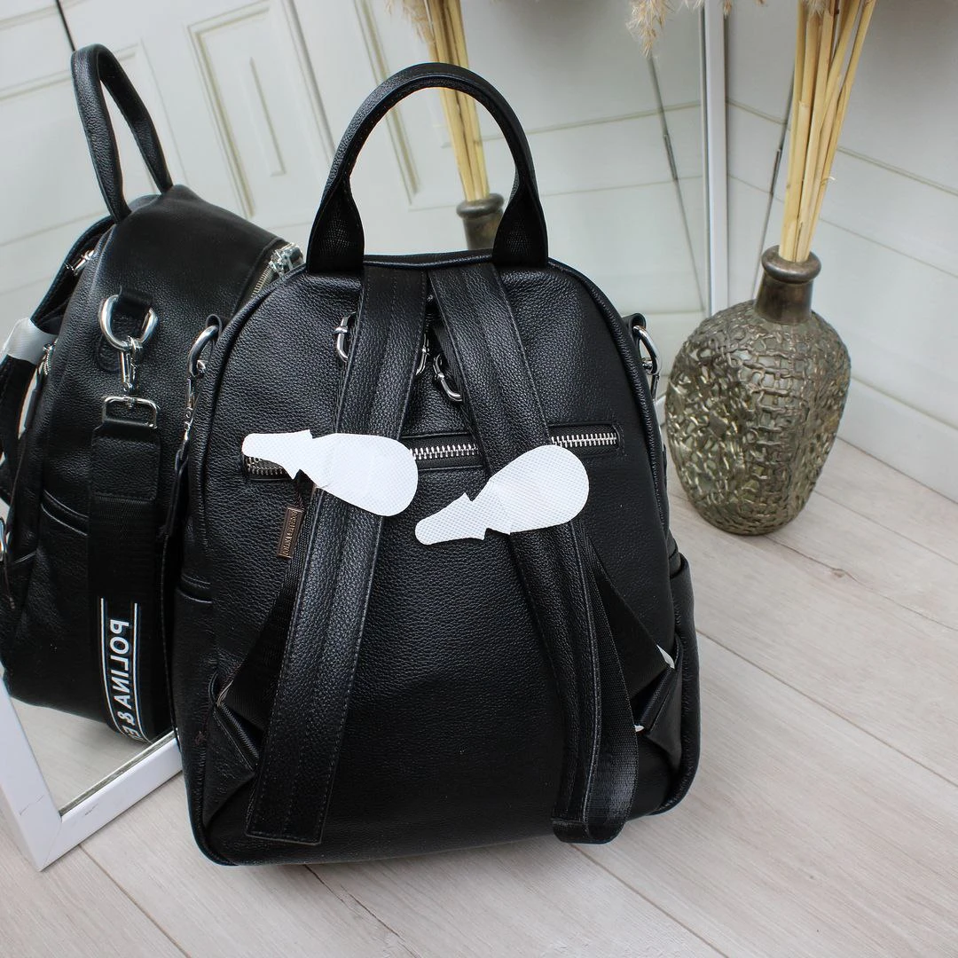 Чорна жіноча сумка-рюкзак Polina & Eiterou з натуральної шкіри