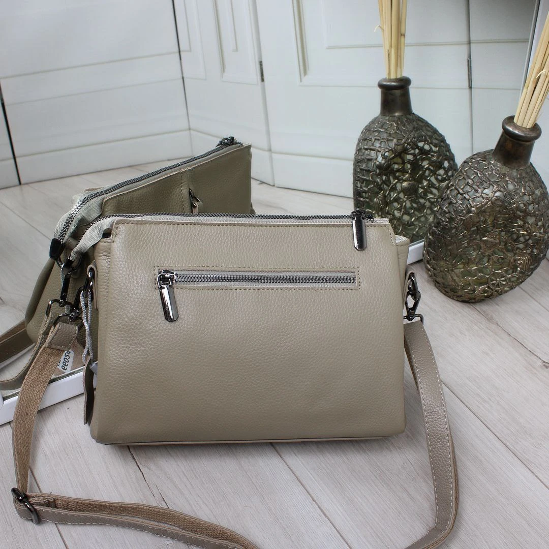 Жіноча бежева сумка через плече з натуральної шкіри крос-боді