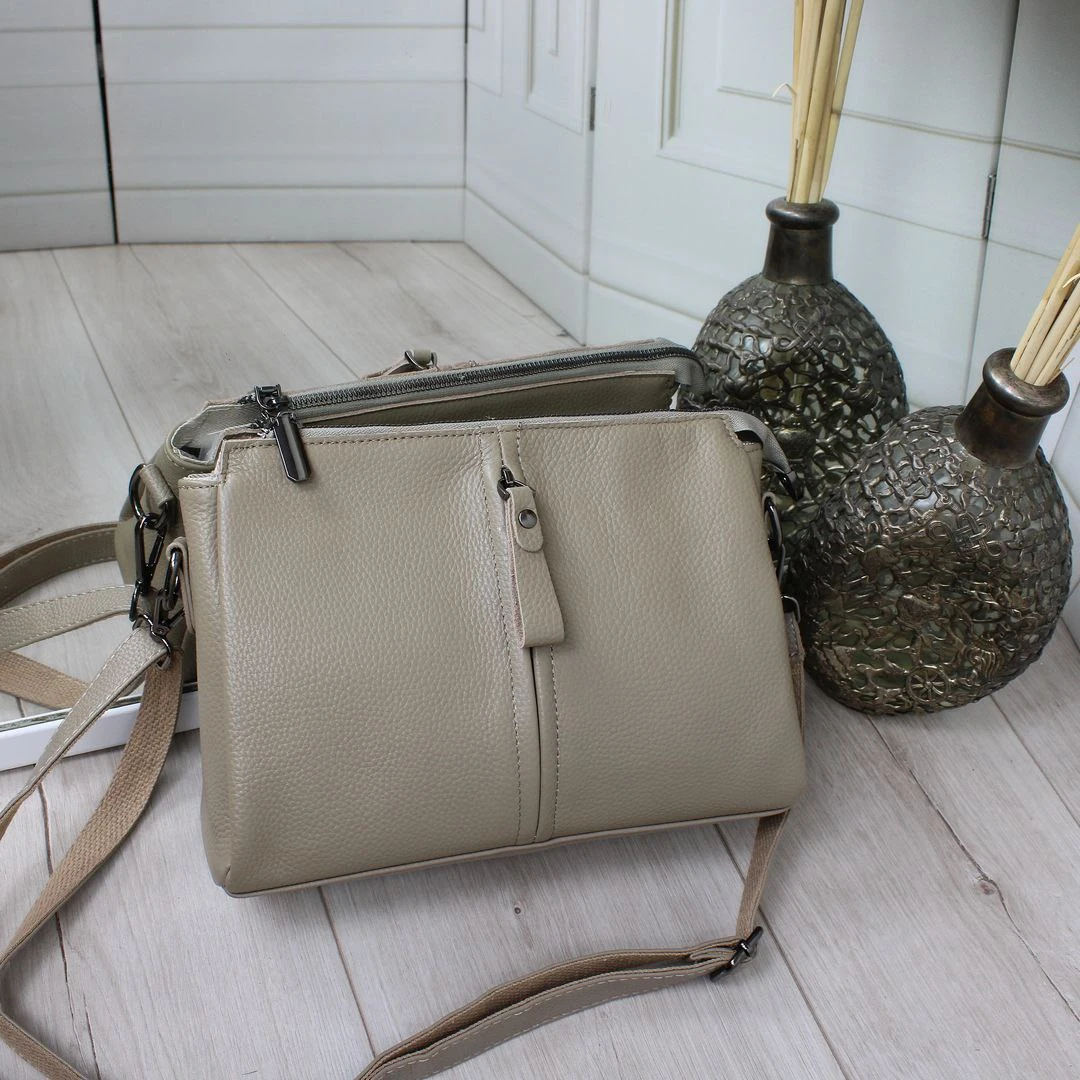 Жіноча бежева сумка через плече з натуральної шкіри крос-боді