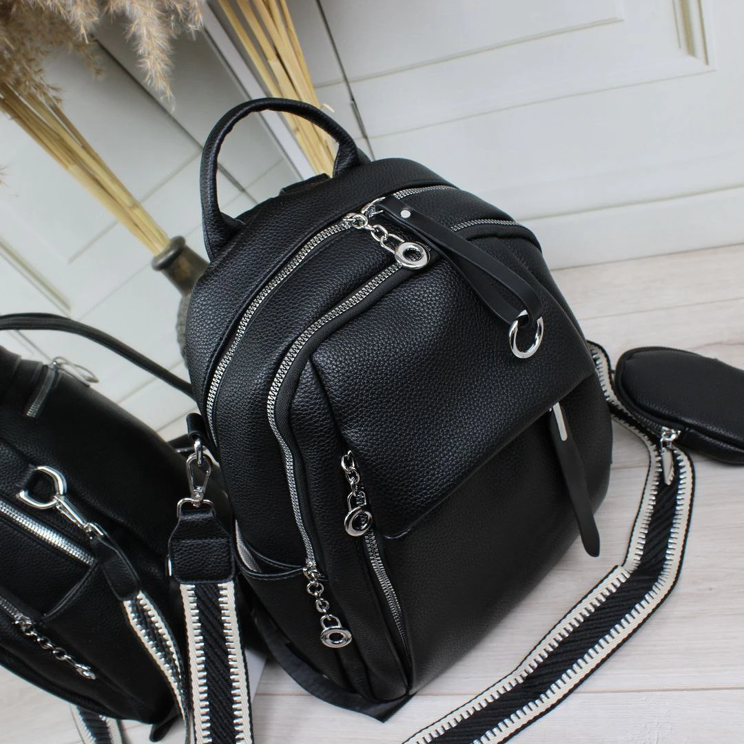 Чорна жіноча сумка-рюкзак з екошкіри трансформер