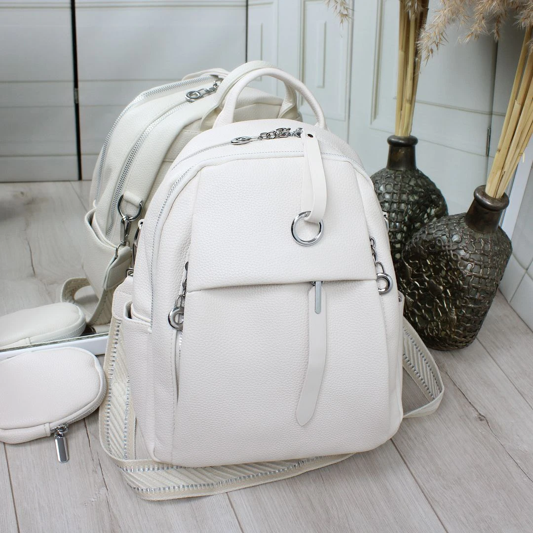 Молочна жіноча сумка-рюкзак з екошкіри трансформер 2 в 1