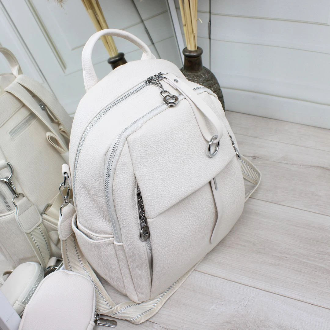 Молочна жіноча сумка-рюкзак з екошкіри трансформер 2 в 1