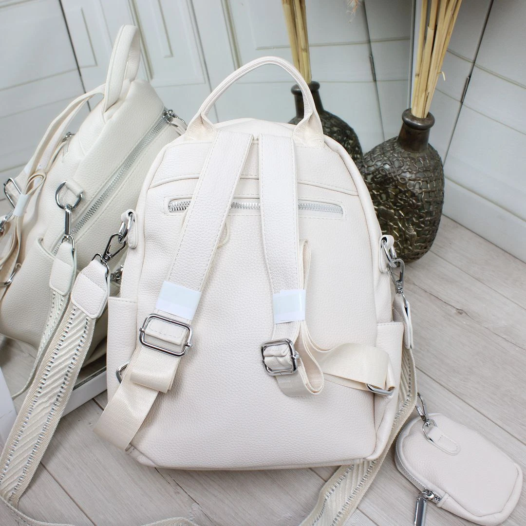 Молочна жіноча сумка-рюкзак з екошкіри трансформер 2 в 1