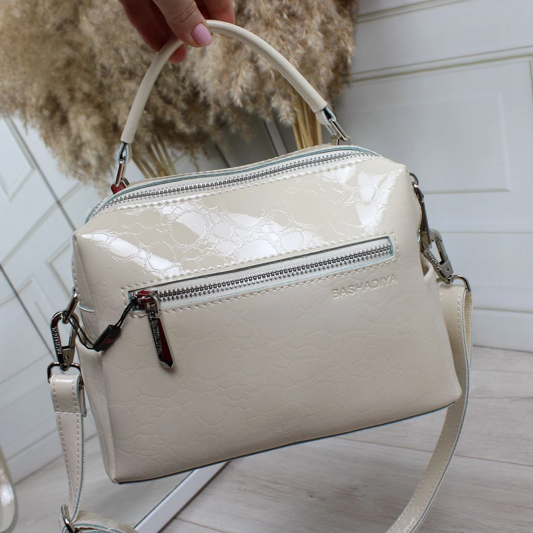 Жіноча молочна сумка через плече крос-боді з натуральної шкіри на два відділення