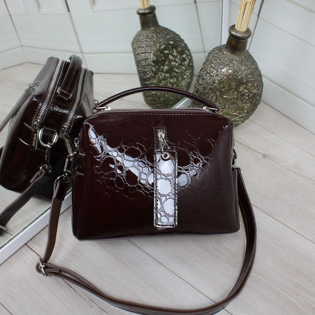 Жіноча бордова сумка через плече крос-боді з натуральної шкіри в глибокому кольорі