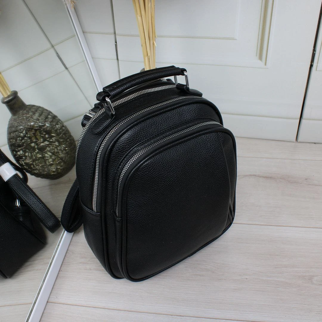 Чорна жіноча сумка-рюкзак із екошкіри трансформер на два відділення