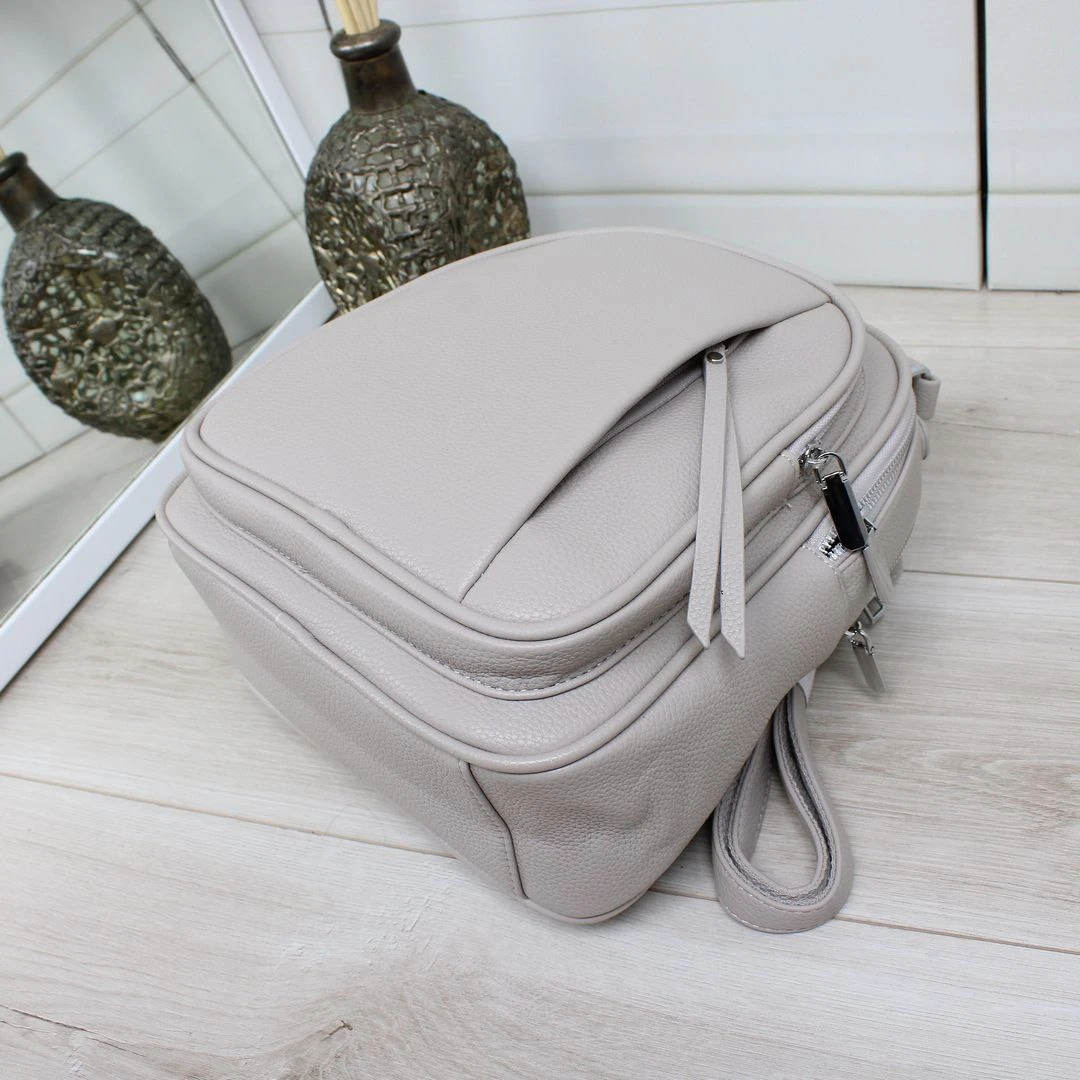 Жіноча сіро-лілова сумка-рюкзак трансформер з екошкіри з кишенями