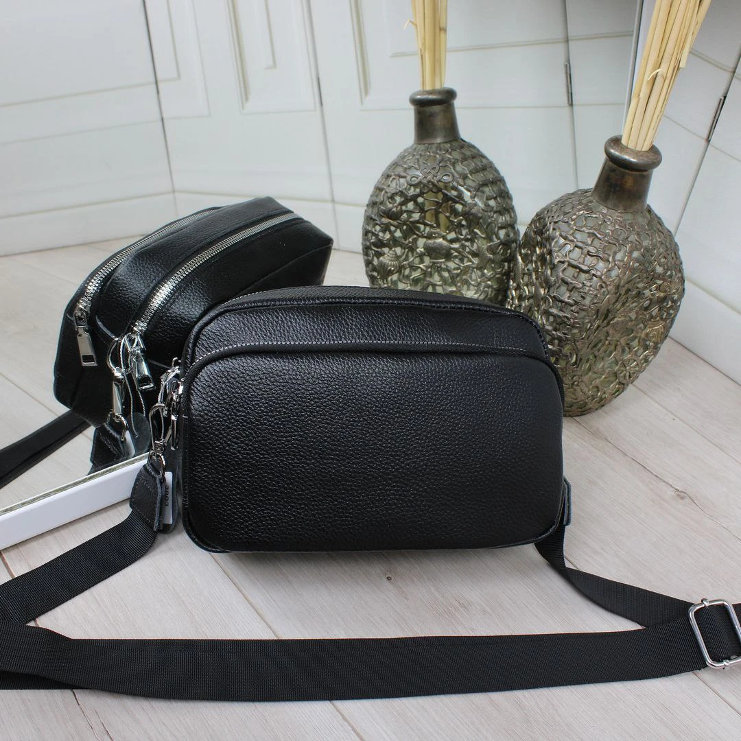Класична чорна жіноча сумка крос-боді з натуральної шкіри