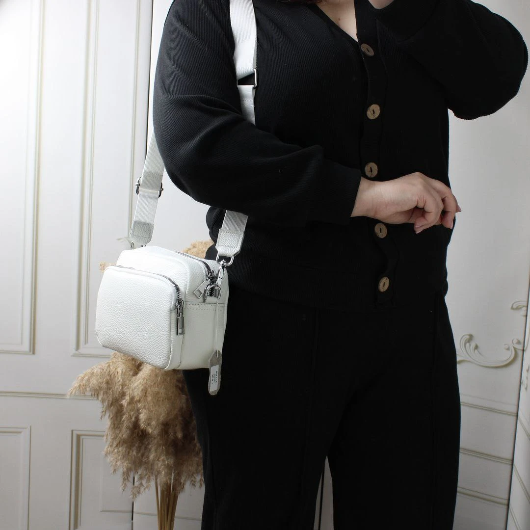 Біла жіноча сумка через плече крос-боді з натуральної шкіри