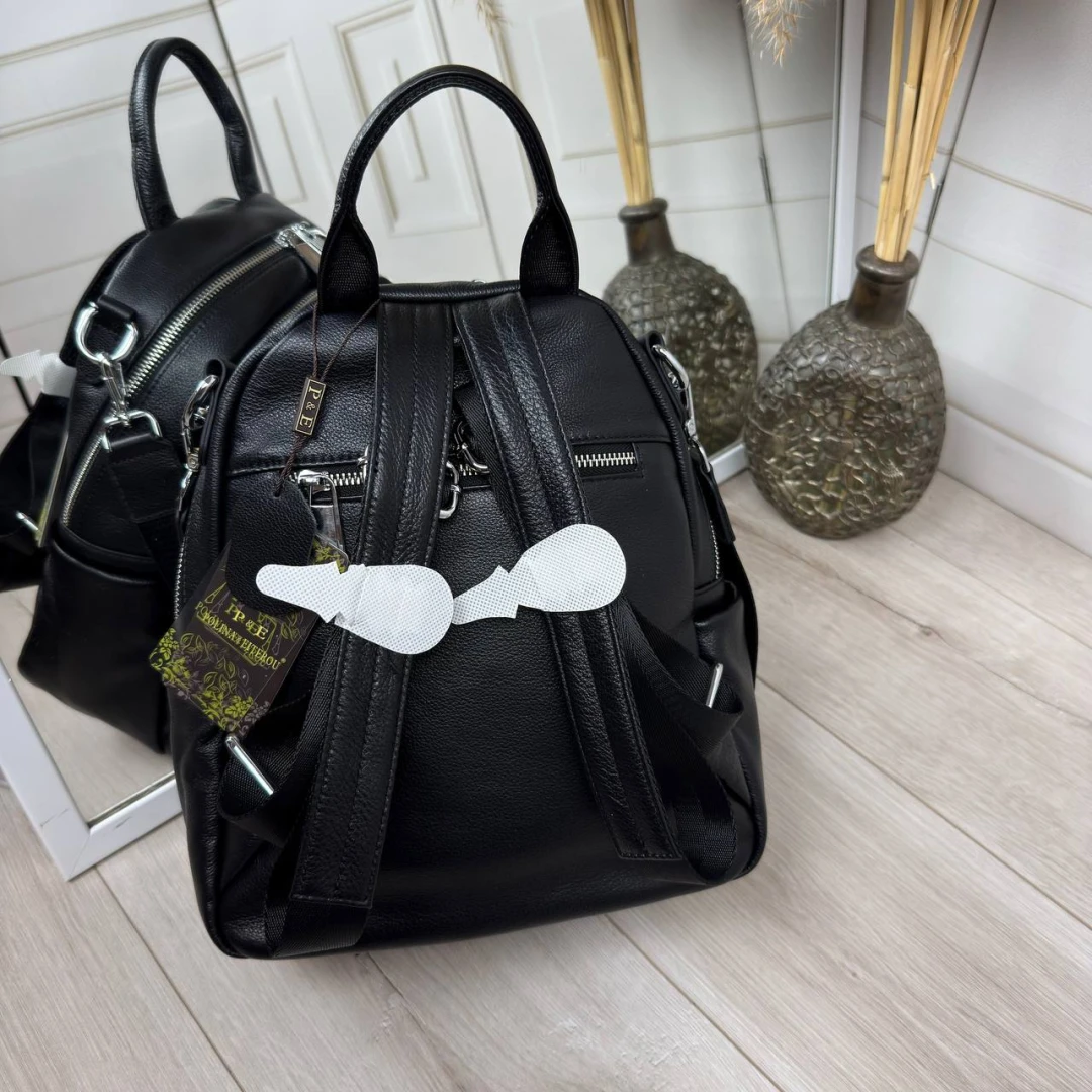 Чорна сумка-рюкзак Polina & Eiterou з натуральної шкіри (класична модель)