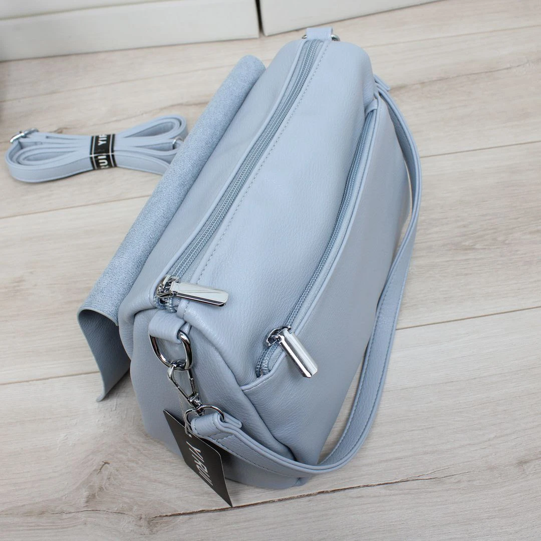 Блакитна жіноча сумка через плече крос-боді з екошкіри на клапані